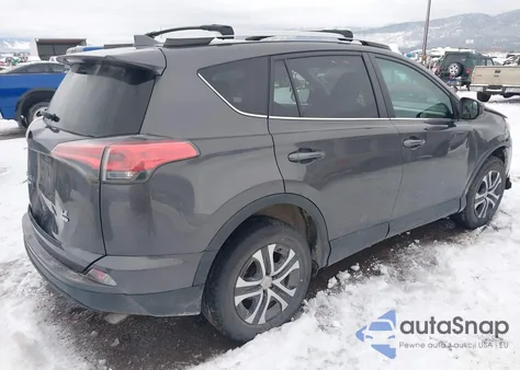2016 Toyota Rav4 Le z USA, uszkodzony, nr VIN 2T3BFREV2GW536891